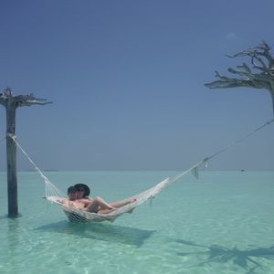 Meet your Posher, Hillary